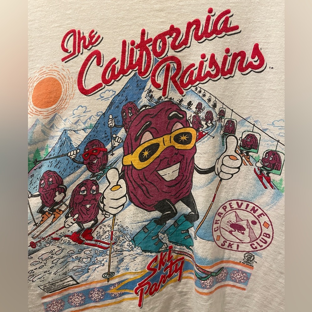 Vintage The California Raisins “Ski Party” Graphic Tee 1980s Grapevine Ski Club